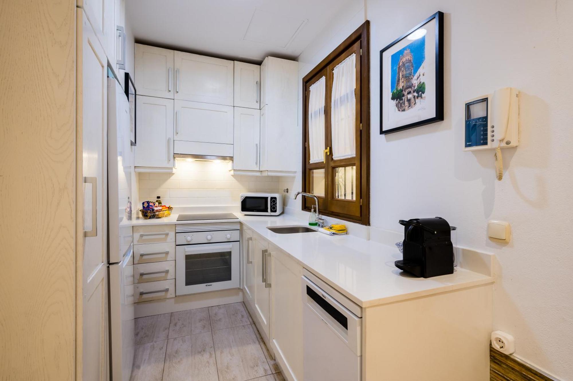 Appartamento Beautiful And Cozy- 1Bd 1Bth- Arenal Center Siviglia Esterno foto