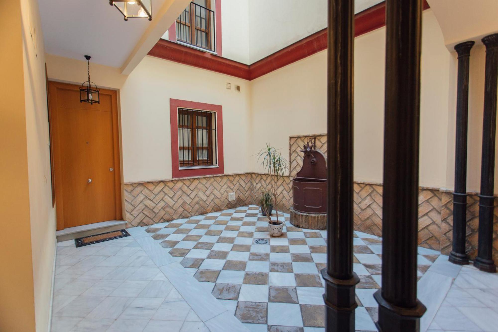 Appartamento Beautiful And Cozy- 1Bd 1Bth- Arenal Center Siviglia Esterno foto